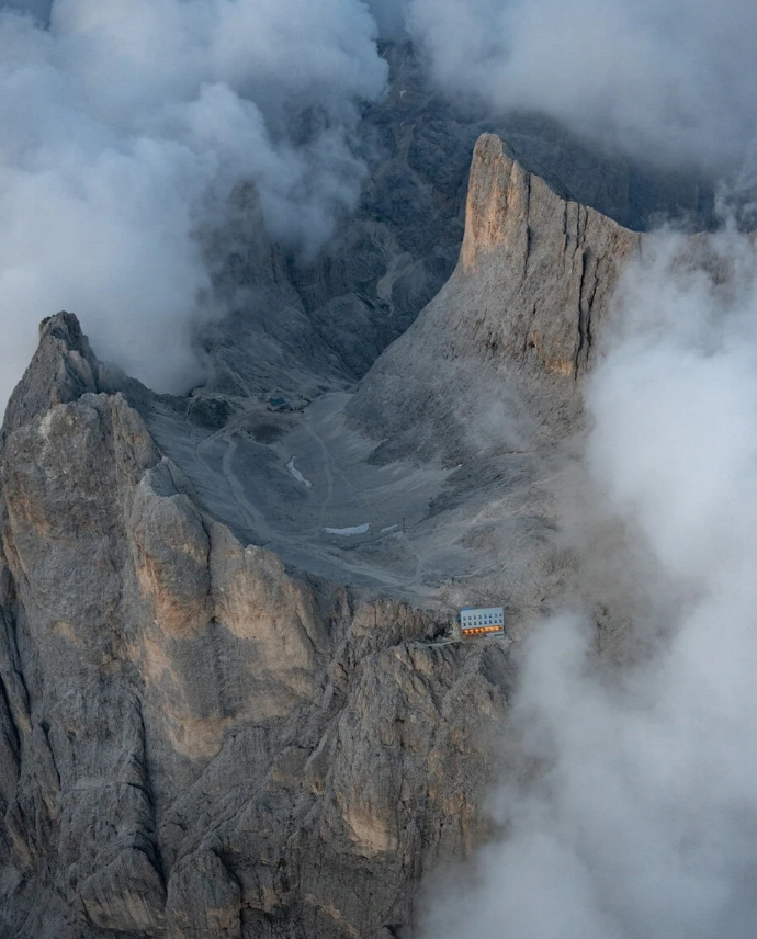 Santnerpass 小屋丨意大利丨Senoner Tammerle Architekten-13