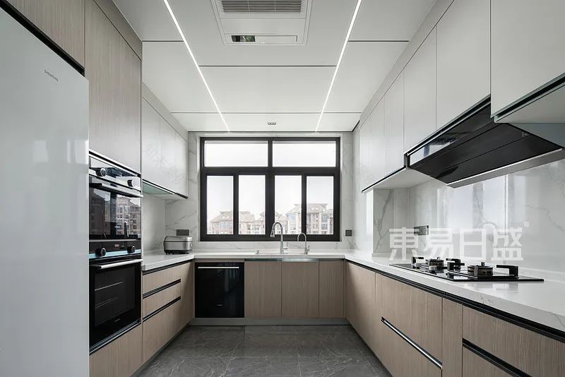 300㎡现代风大平层设计,踏实生活,舒适工作-25