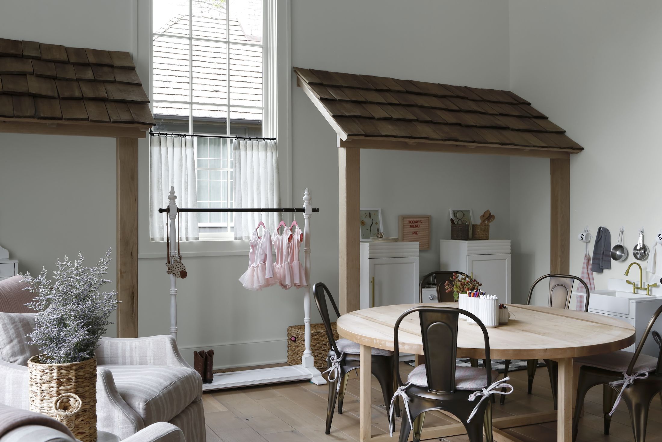 40 个让孩子们乐在其中的创意游戏室设计-4