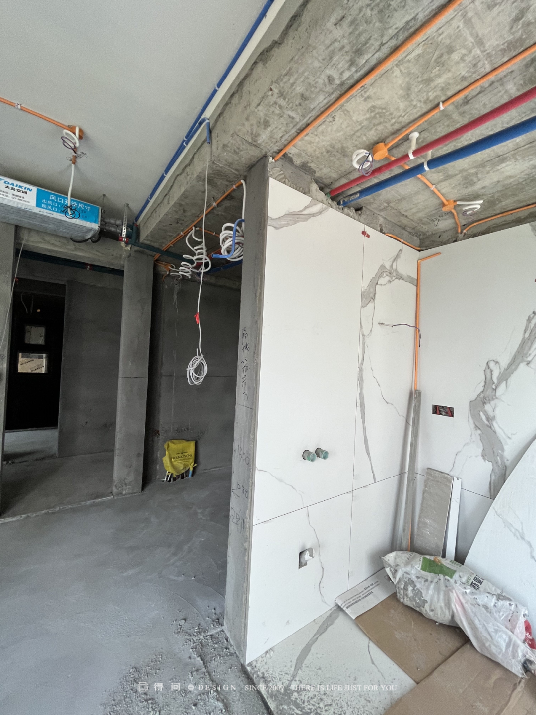 实景首发丨双餐厅、地台儿童房...用治愈系原木住宅给春日来信-214