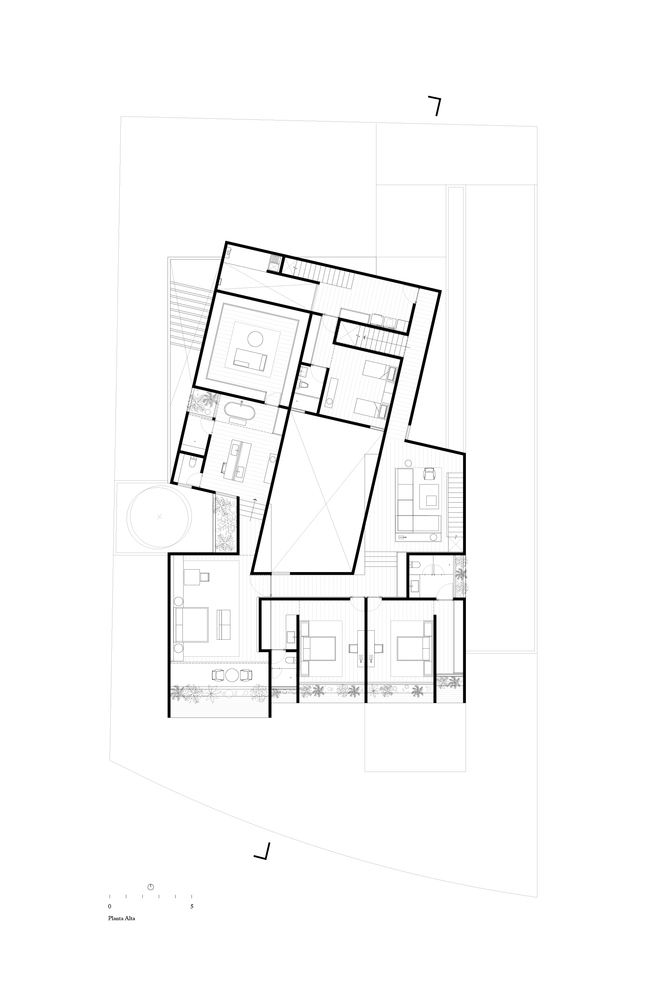 封闭社区内的内向型家居巨石——DeLunna House-38