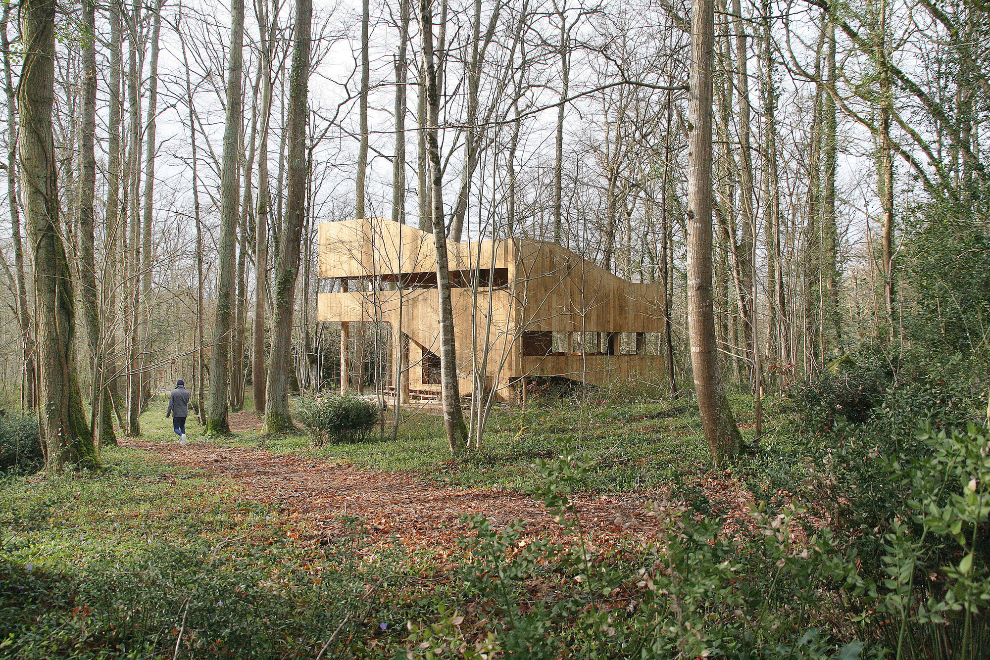 Wooden House  / locallll + SUPHASIDH-11