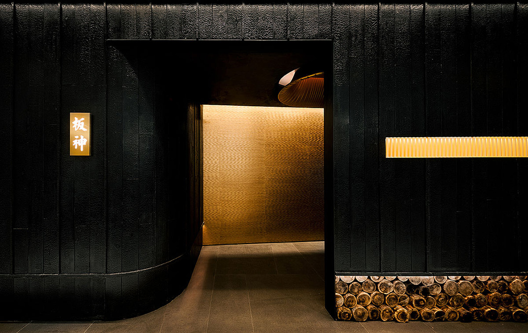 伊丹铁板烧日本料理，香港 | Designed by Steve Leung Design Group - 日本料理 - 餐厅LOGO-VI空间设计-全球餐饮研究所-0