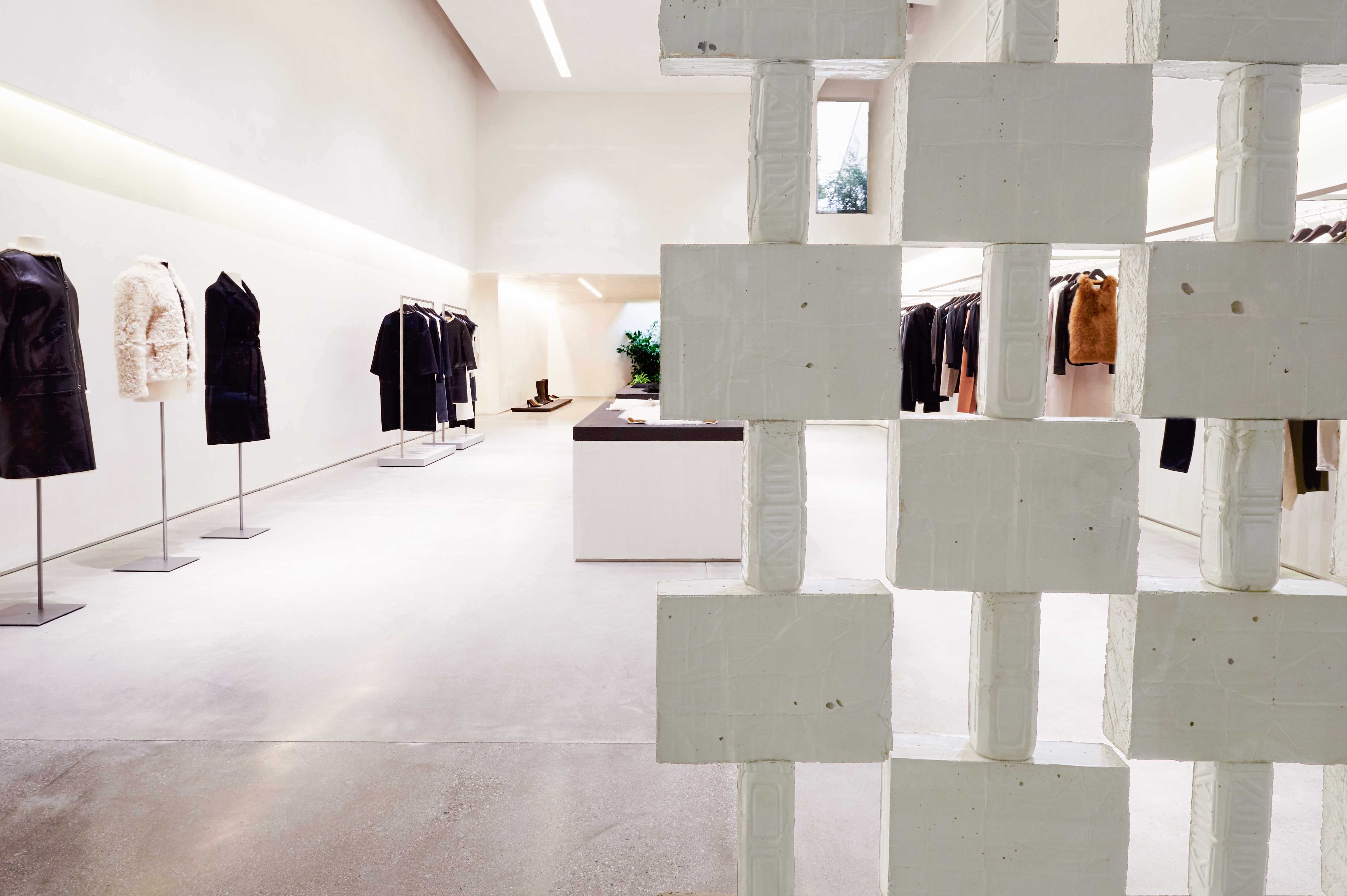 赫尔穆特朗概念店-7