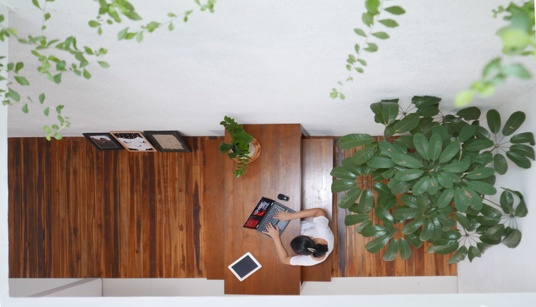 重型旋转屋 · 翻新与气候应对的印尼实例-36