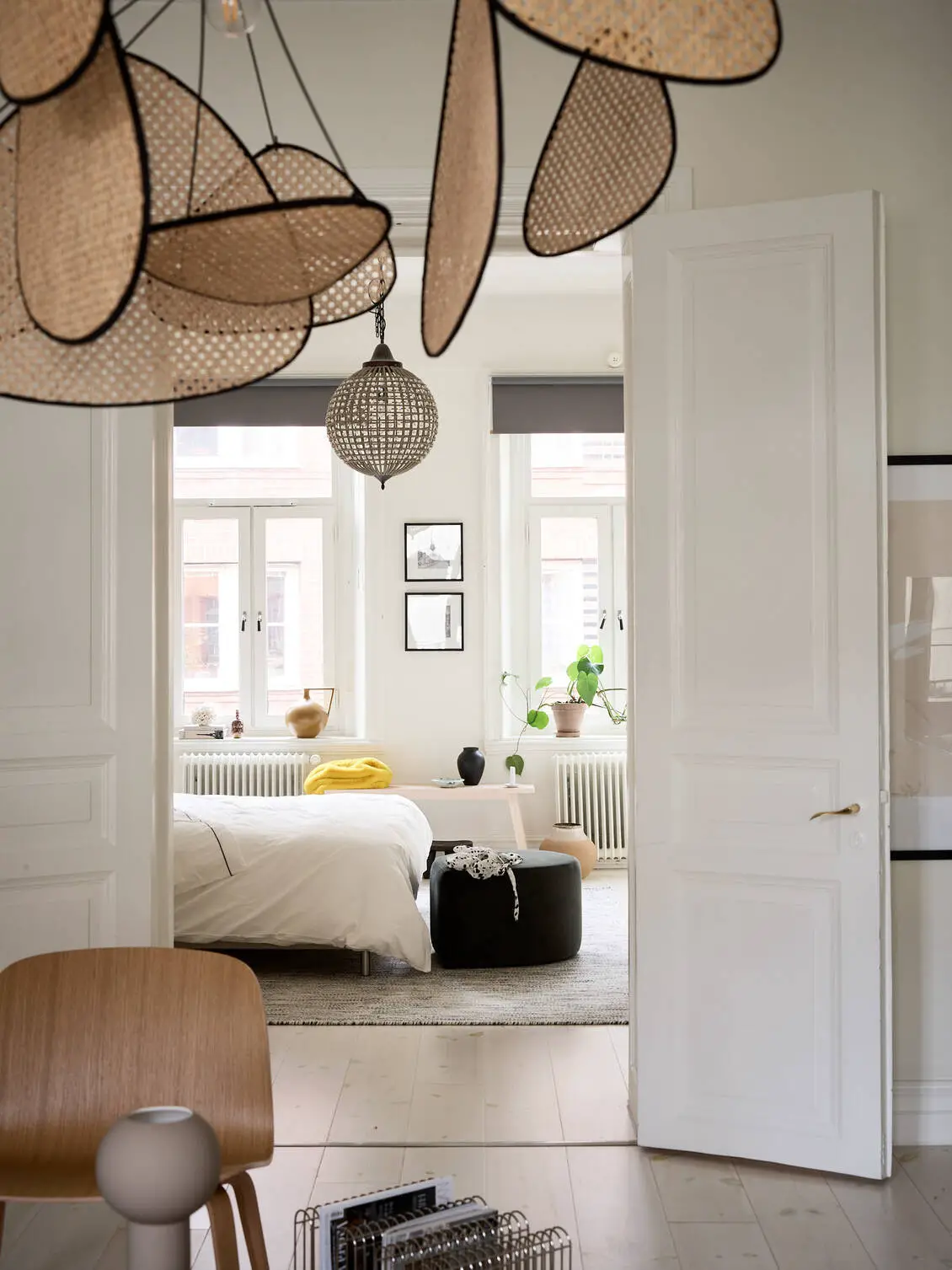 瑞典百年建筑中的经典斯堪的纳维亚风格公寓-4