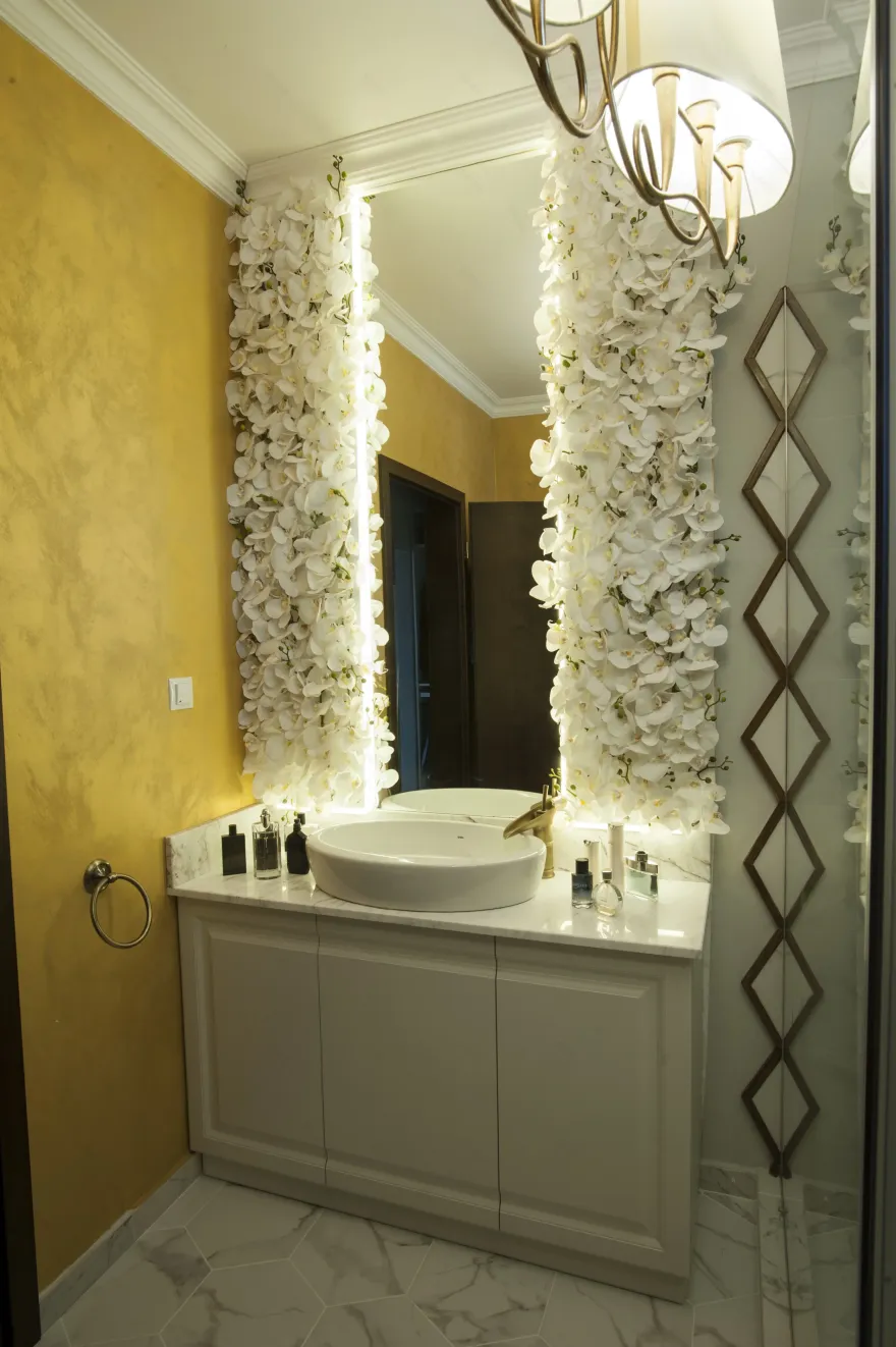 这所房子;这座住宅(注:根据语境不同,这里的house可能有多种具体指向,这所房子这座住宅都比较常见,更精准的含义需结合前后来确定,但此处按要求提供单一翻译仅举例这所房子 )
在一般语境下,常见翻译为 这所房子 -16