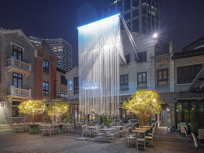 上海新天地创意橱窗展-3