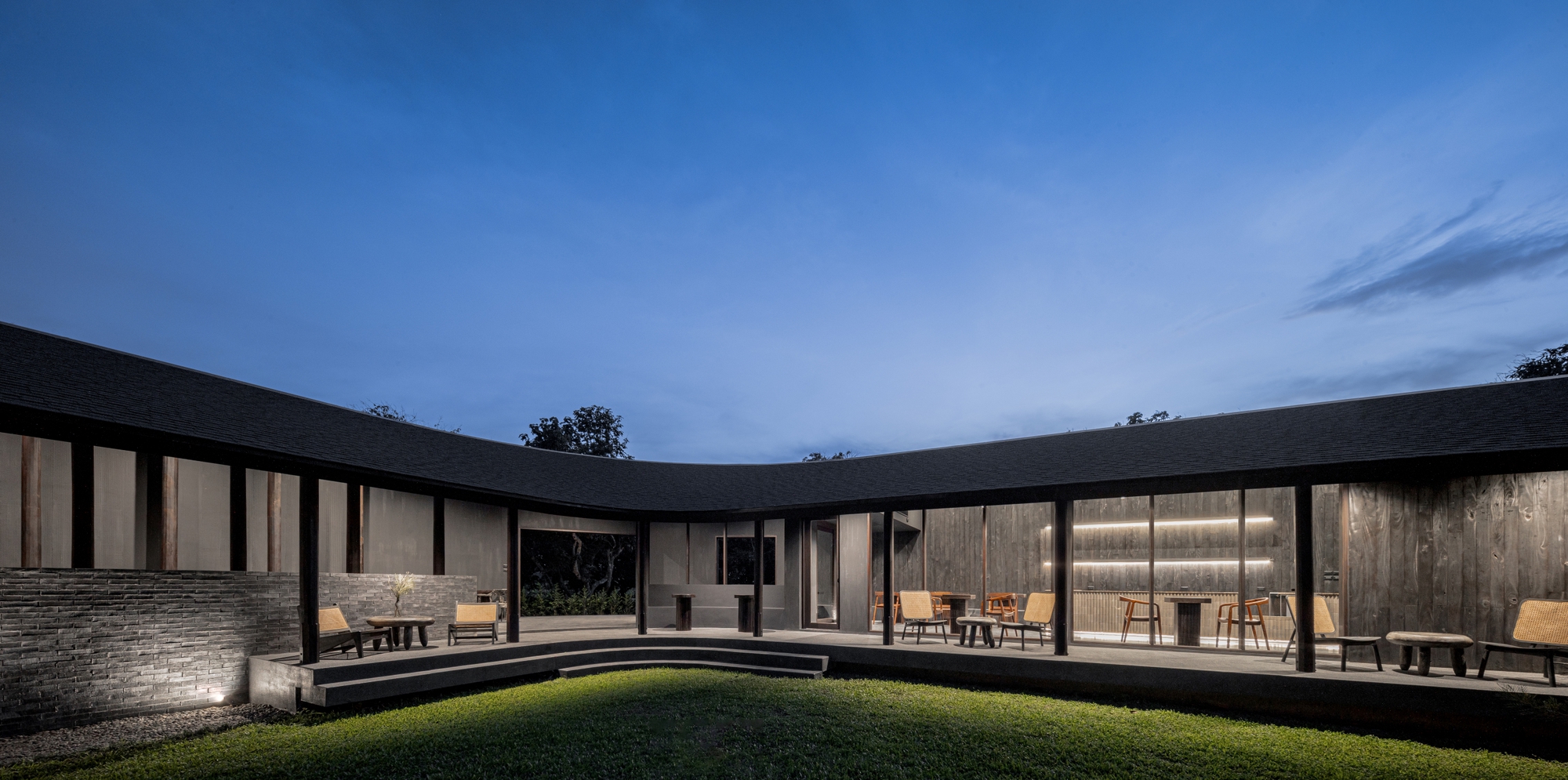 小花园里的玛达咖啡馆丨泰国清莱丨BodinChapa Architects-23