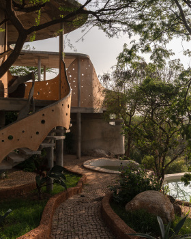 自建别墅丨印度丨Prithvi Architects