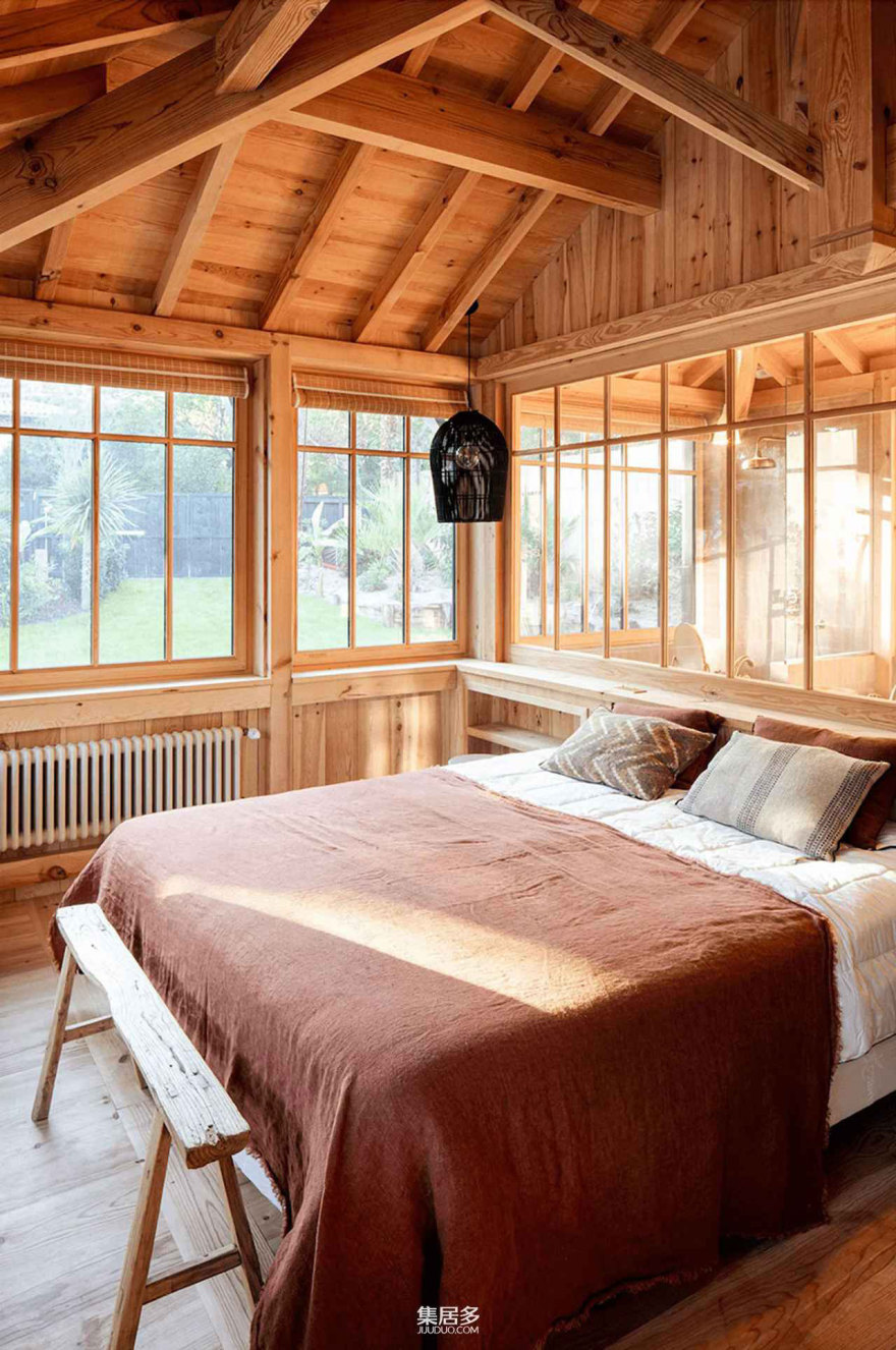 蔚蓝海岸上的木制别墅丨法国-14