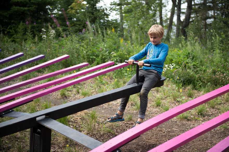 2019 加拿大国际花园节 | 彩色“岩石”结构装置引人入胜-56