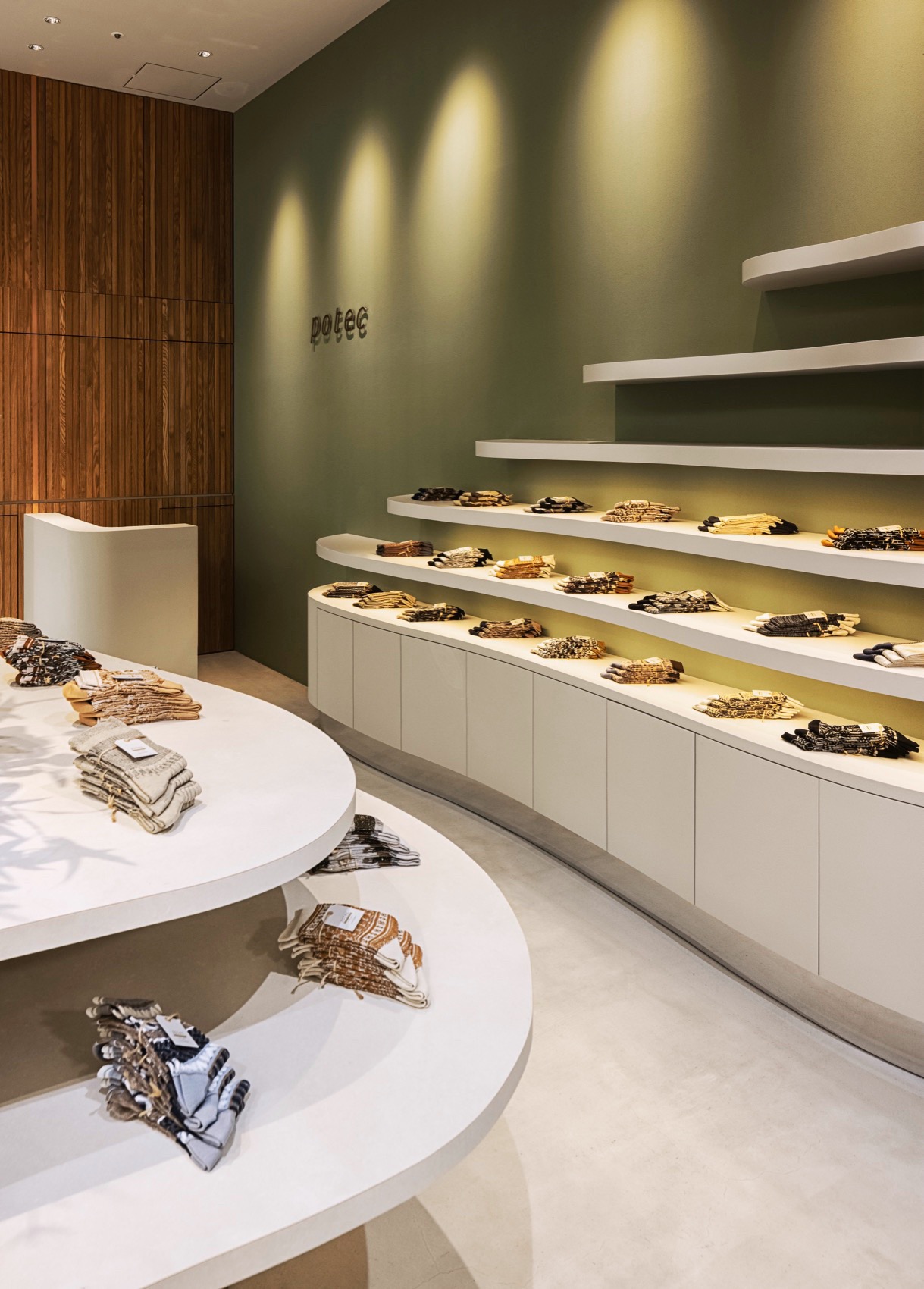 Potec名古屋中日大楼店丨KAMITOPEN,设计师吉田昌弘・田丸明日香-9