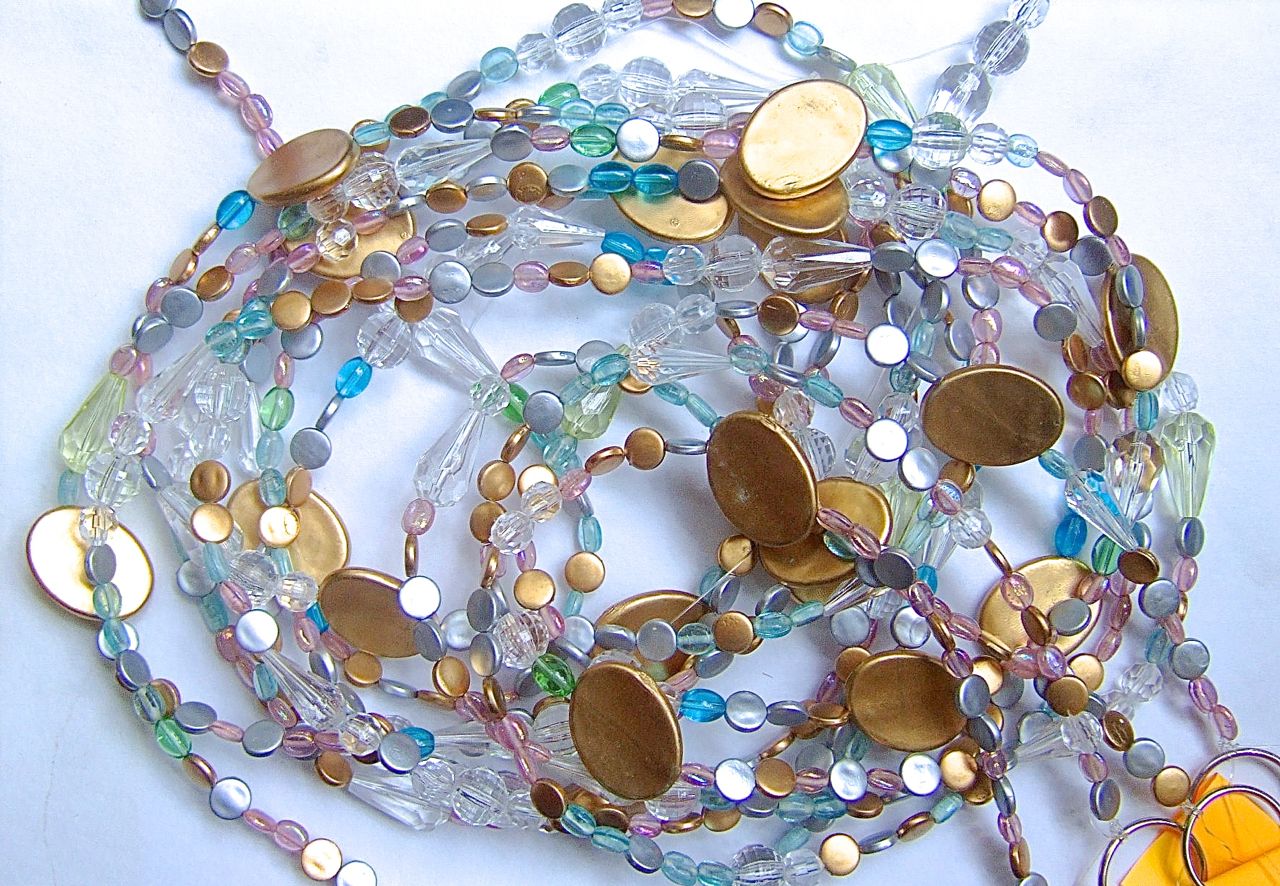 伦敦住宅银金椭圆淡彩水晶玻璃珠帘丨英国伦敦丨Memories of a Butterfly Shop-14