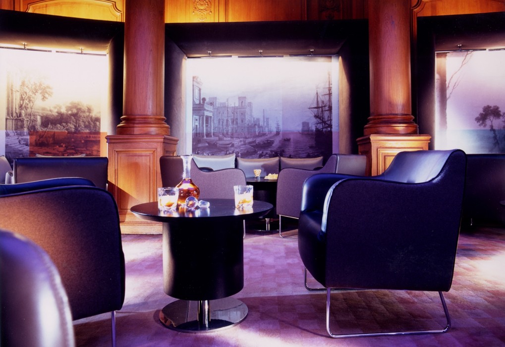 12 Le Bar du Plaza Athénée-3