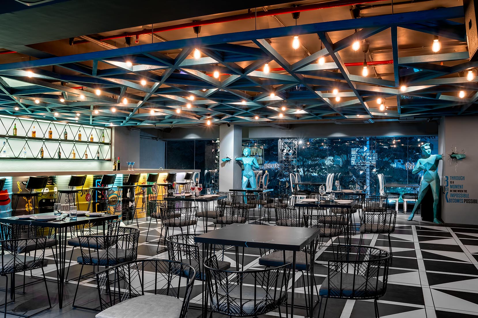 破壁而出 · 废旧材料打造的创意餐厅-8