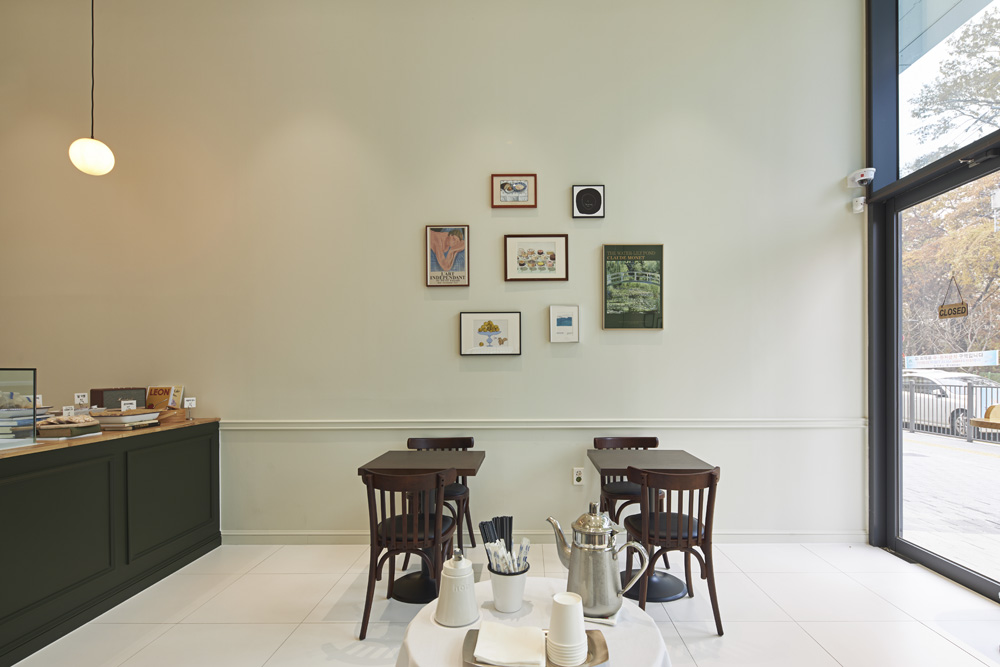 12 坪现代简约咖啡店设计，展现空间魅力-6