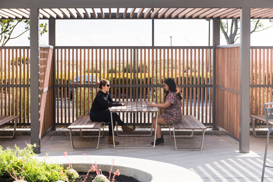 美国Exelixis行政总部和行政大楼周围景观-10