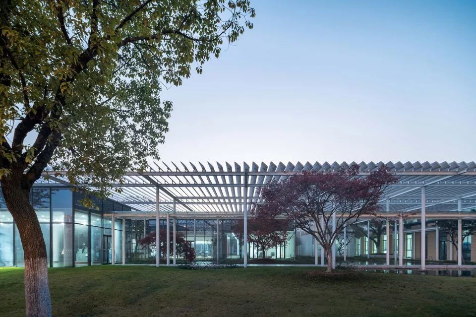 新苏集团研发中心——自然与人工的和谐共生-18