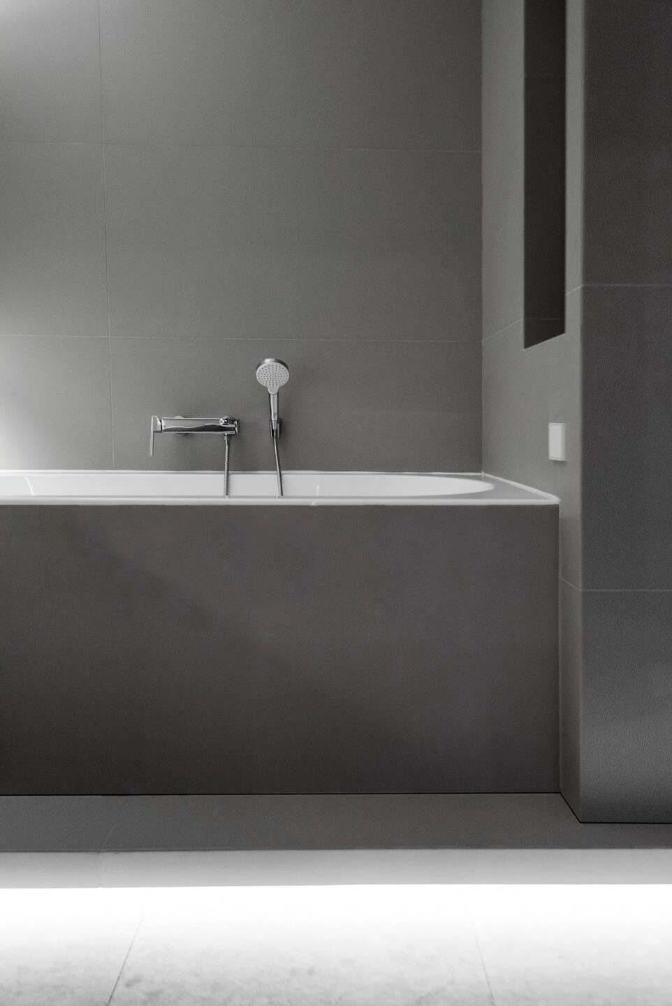 Philosophy of moderation neoclassical apartment-51