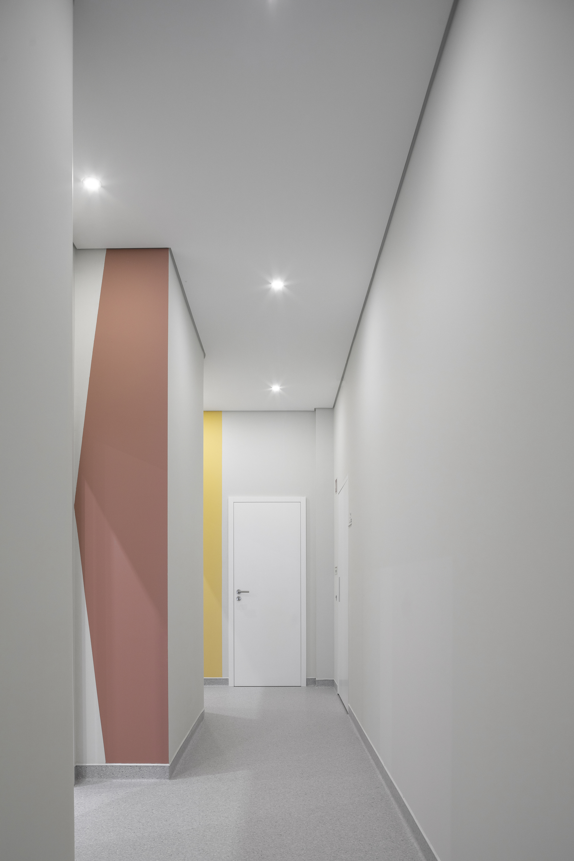 Physiotherapy Clinic / Hinterland Architecture Studio-24