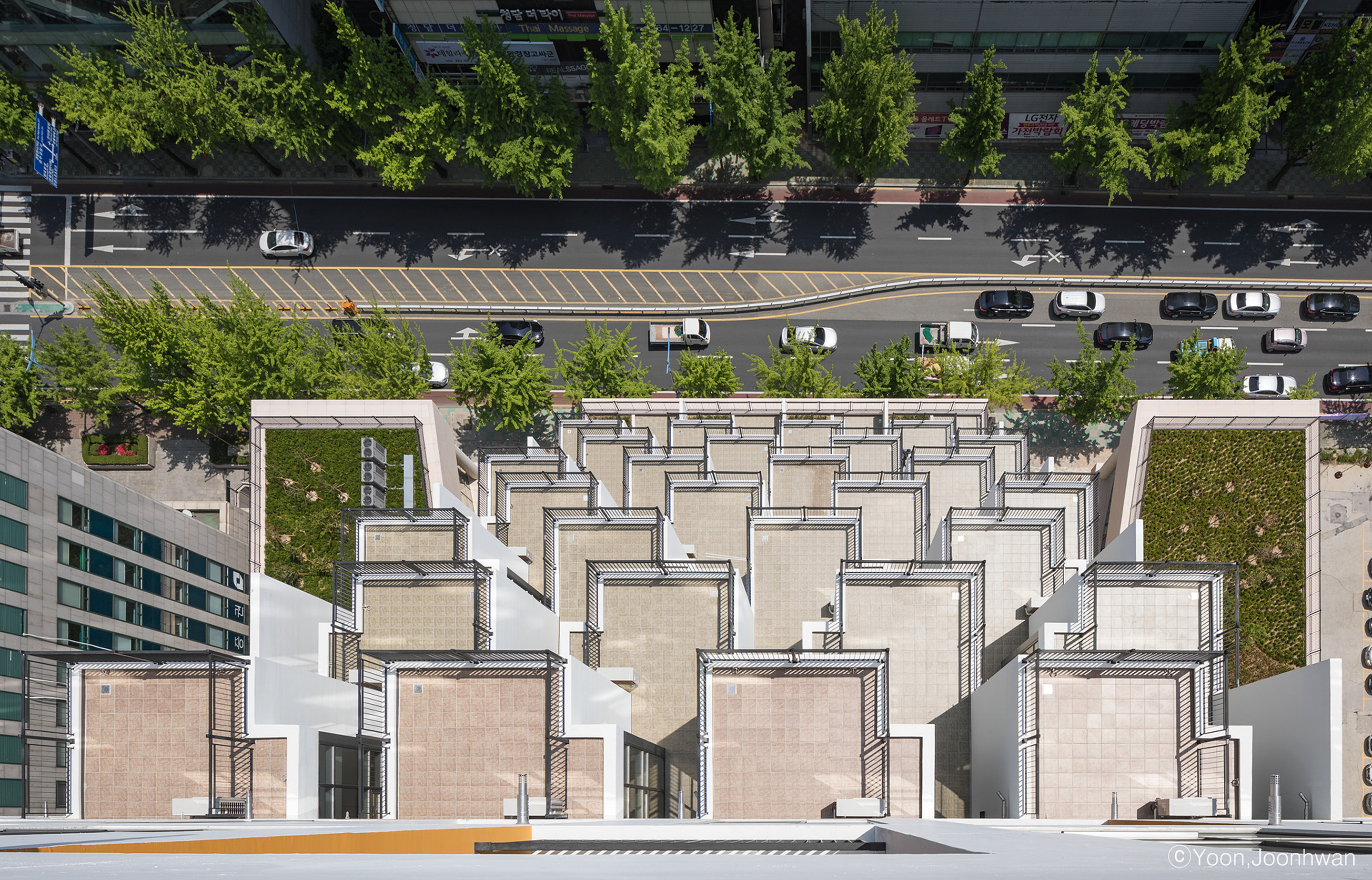 分层露台公寓 | 商业区里的宜居设计-8