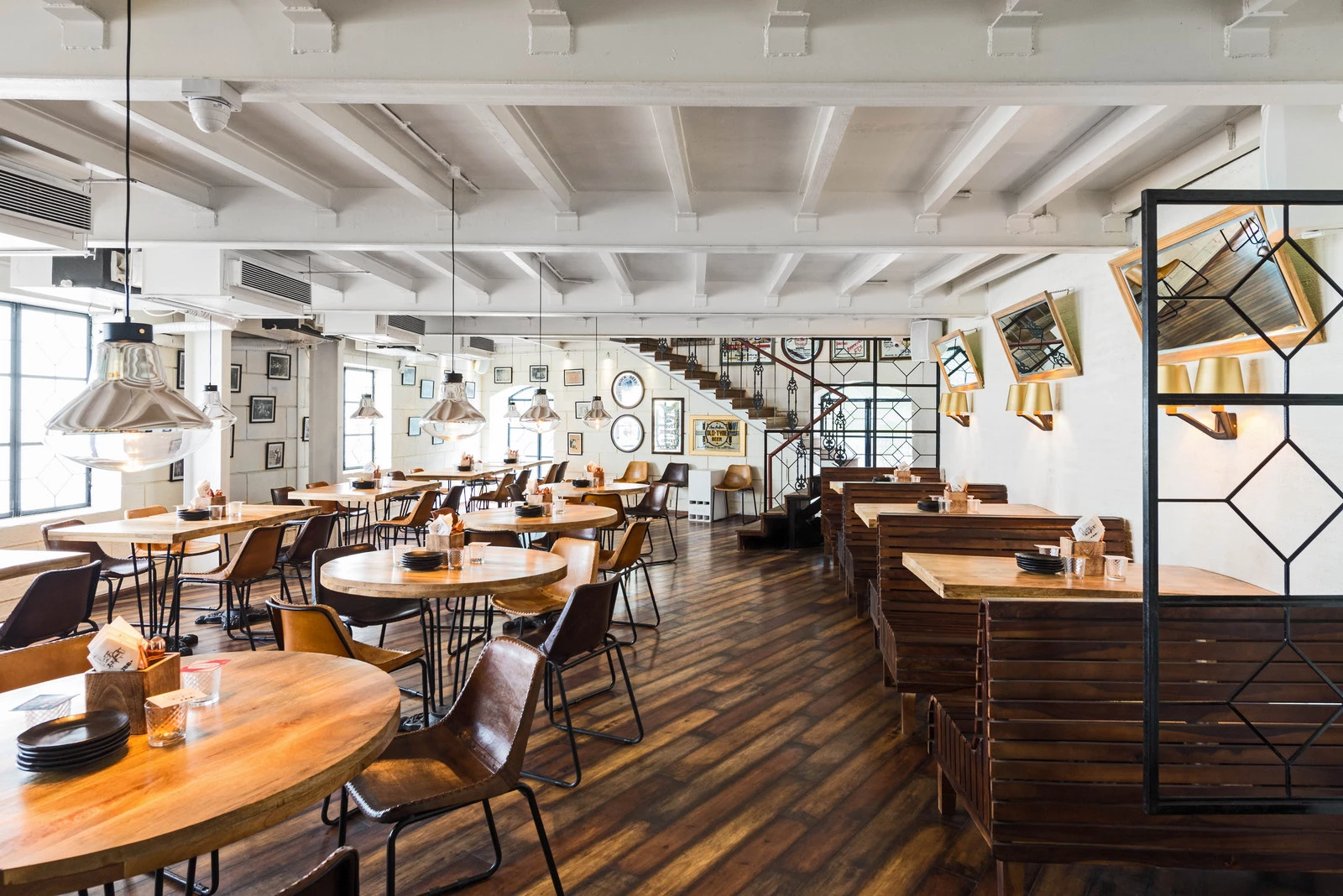 波士顿烤猪肩 · 印度孟买的美国南部灵魂餐厅-9