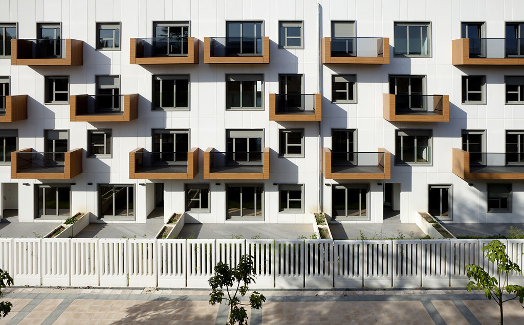 西班牙 Fadura 住宅——城市与自然的和谐交融-20