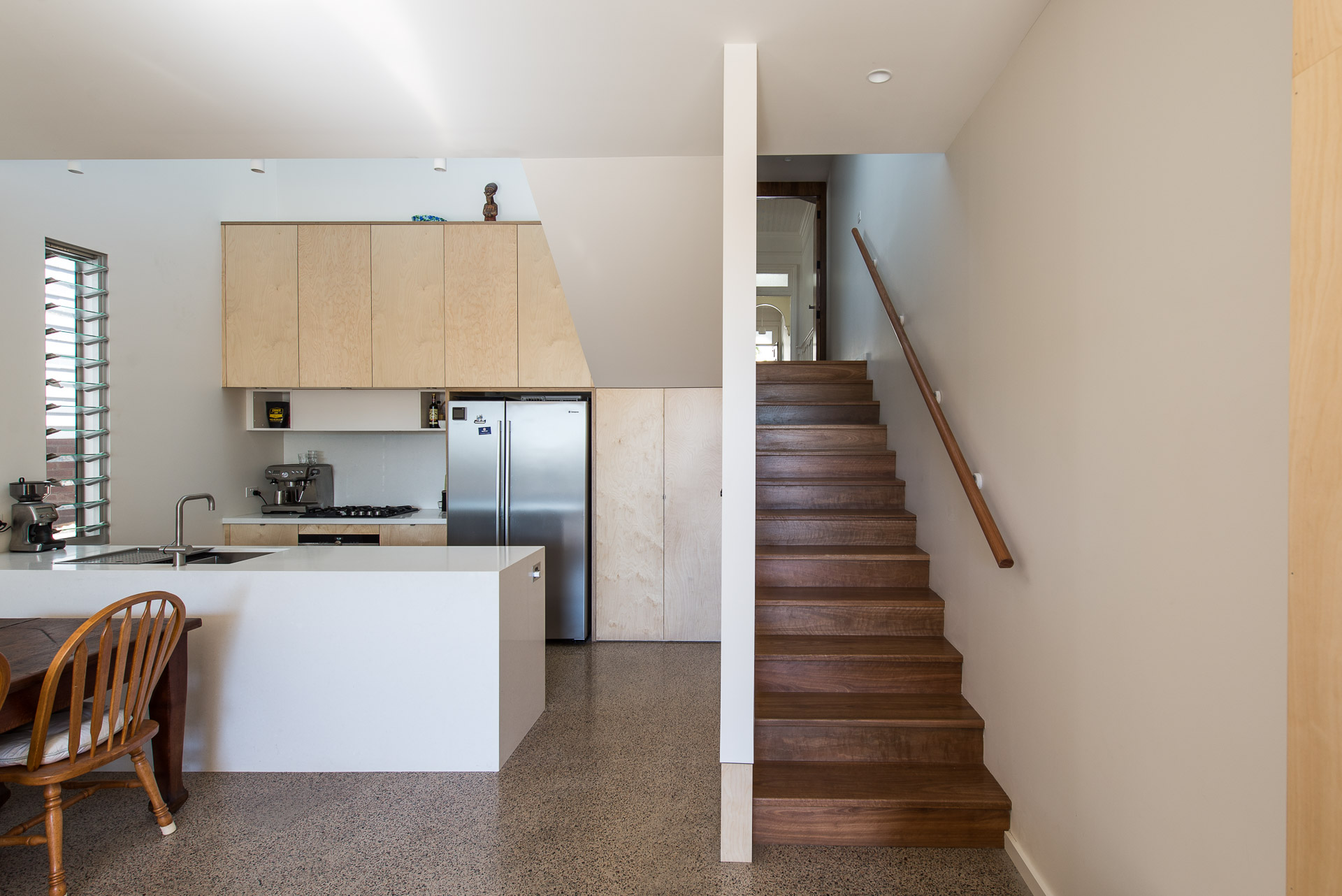 梅雷韦瑟改变 | 海滨旧宅翻新成现代舒适居所-21