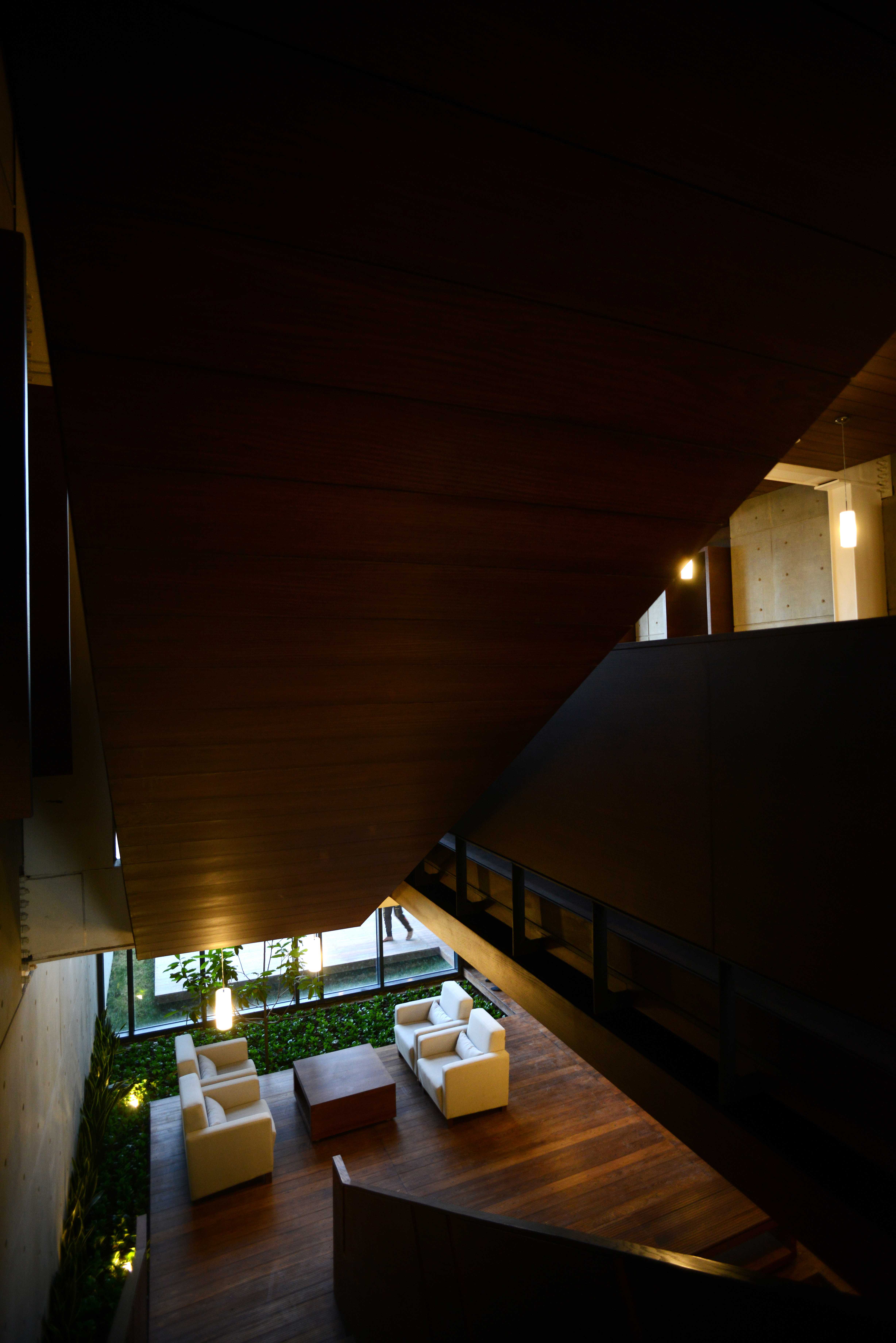 伊朗 1090 别墅 | 现代家庭生活与自然的和谐交融-23