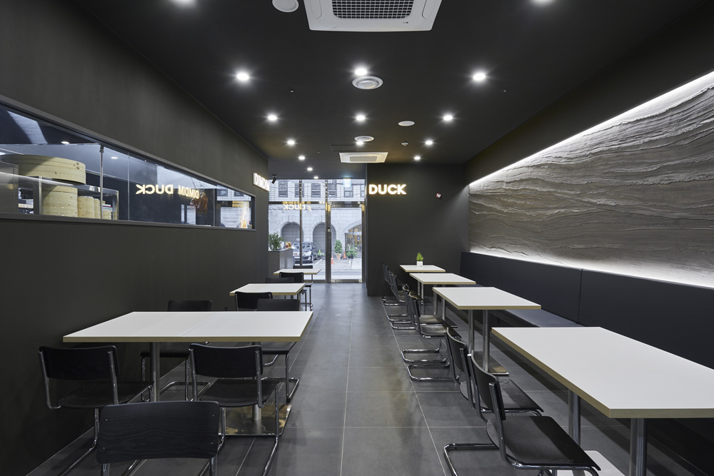 29 平现代中式餐厅，演绎高级黑的魅力-5