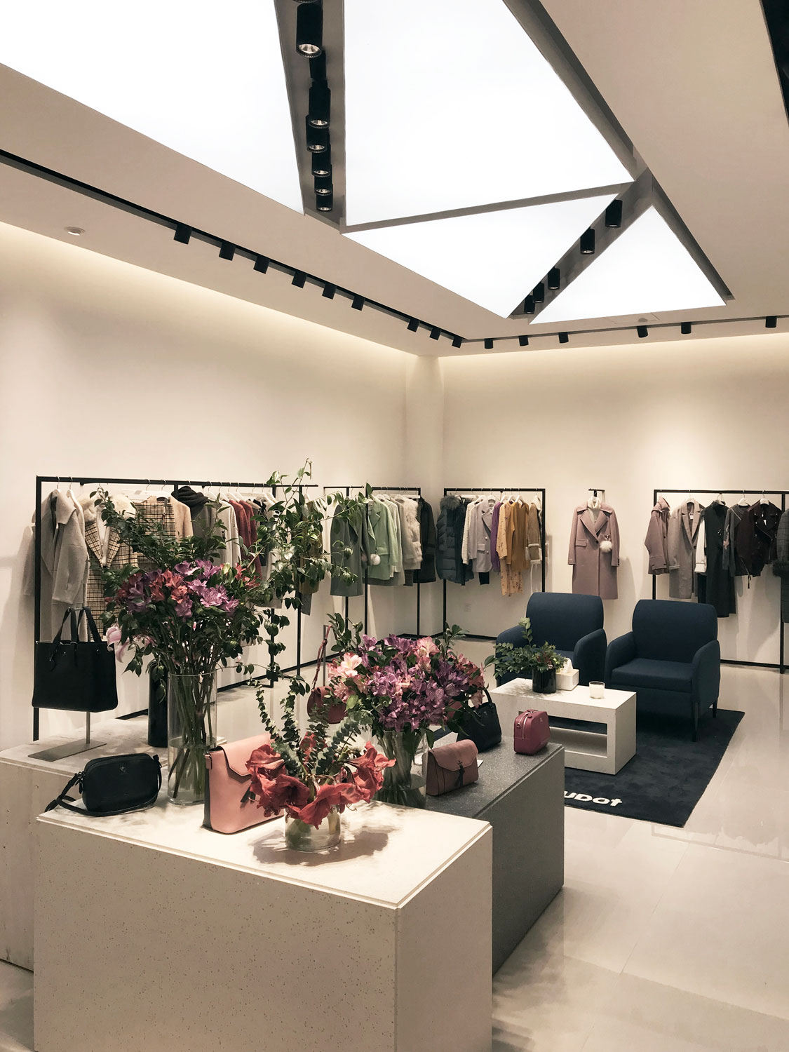 上海 80 平小户型设计，肌理漆金属大理石的惊艳碰撞-6