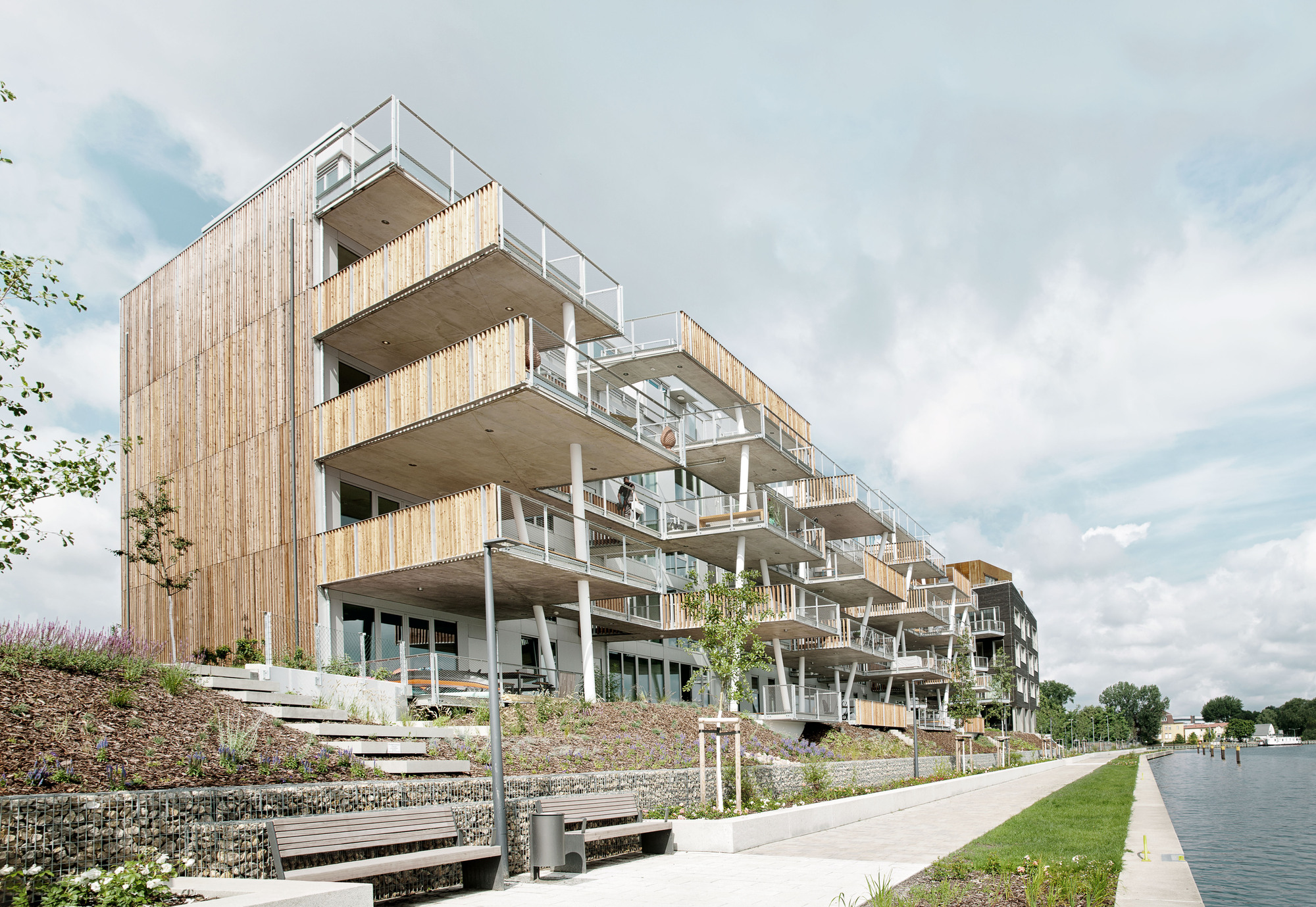 水上住宅建筑丨德国柏林丨LOVE architecture and urbanism-11