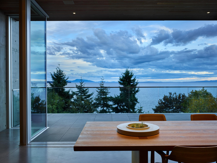 悬崖之上的宁静居所-15