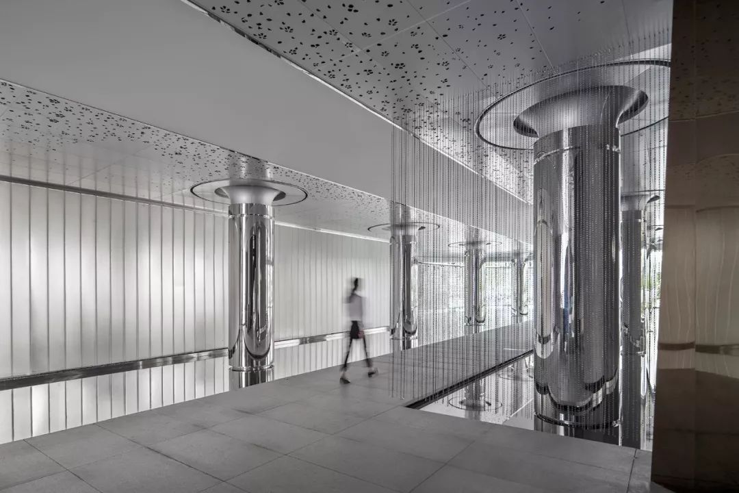 安静大地灰，回归奇妙的自然质感  唐忠汉-4