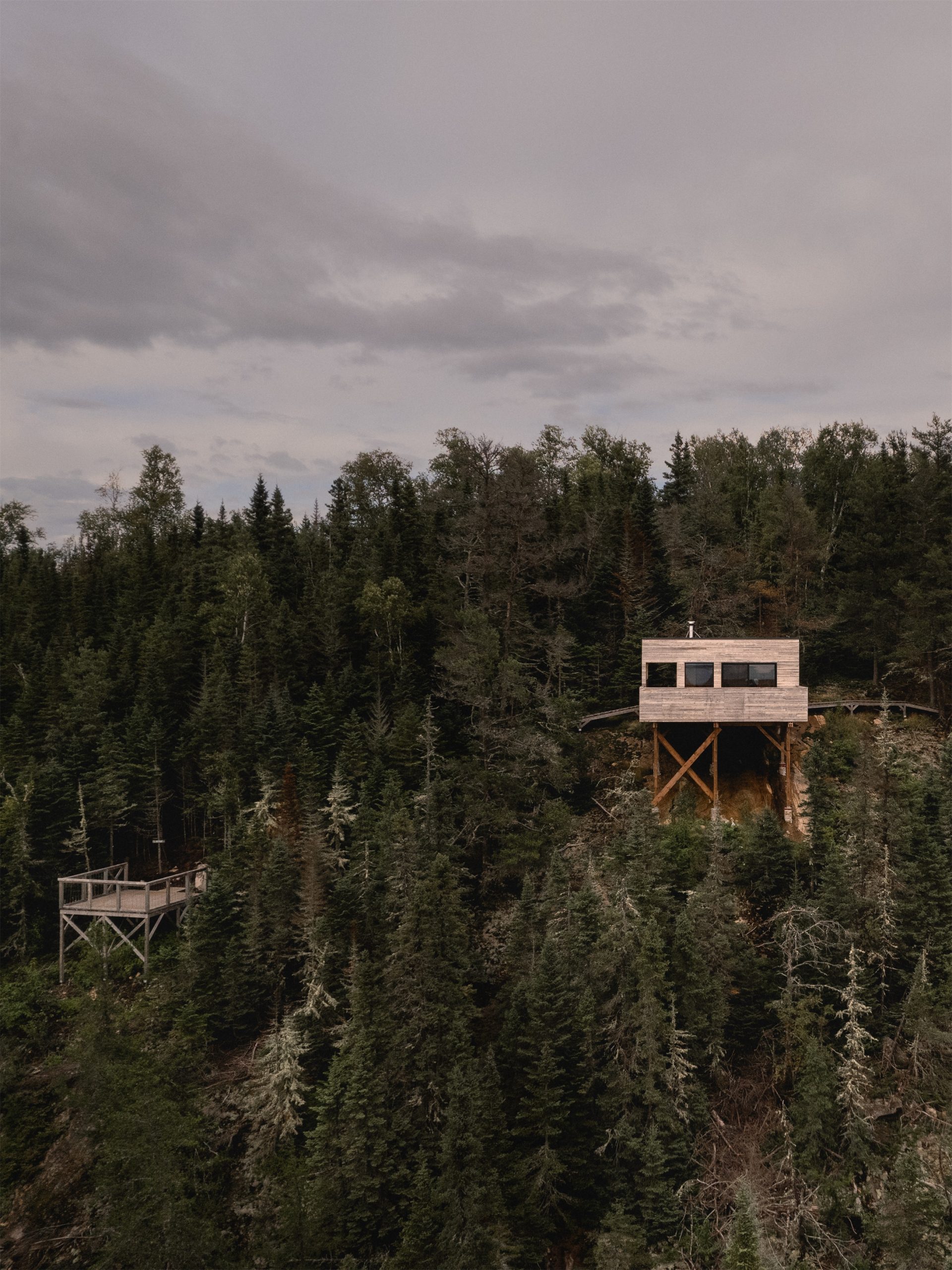 自然取景器·森林中的庇护所丨加拿大魁北克丨Atelier L’Abri-49