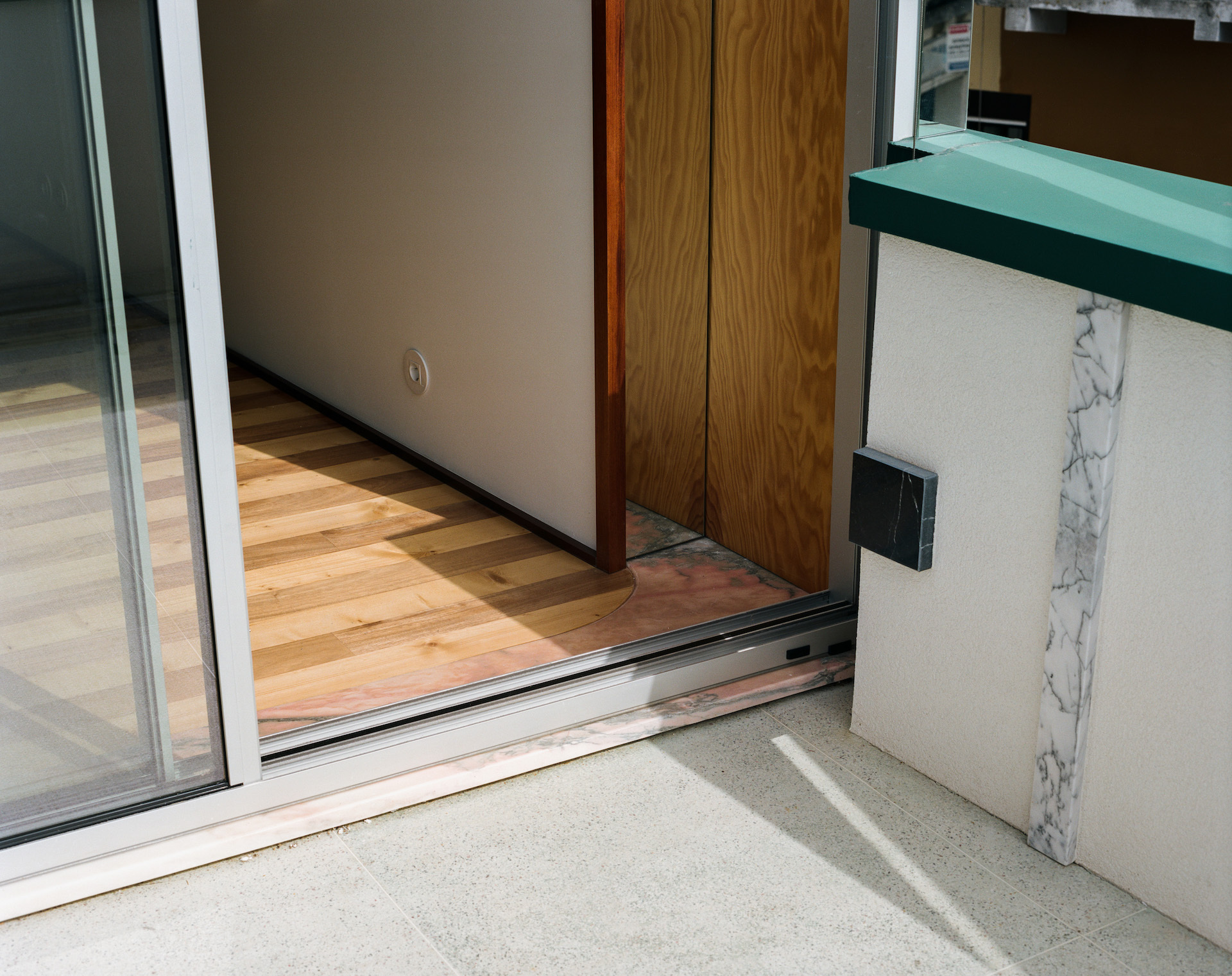 带有粉色烟囱的房屋丨葡萄牙波尔图丨fala-28