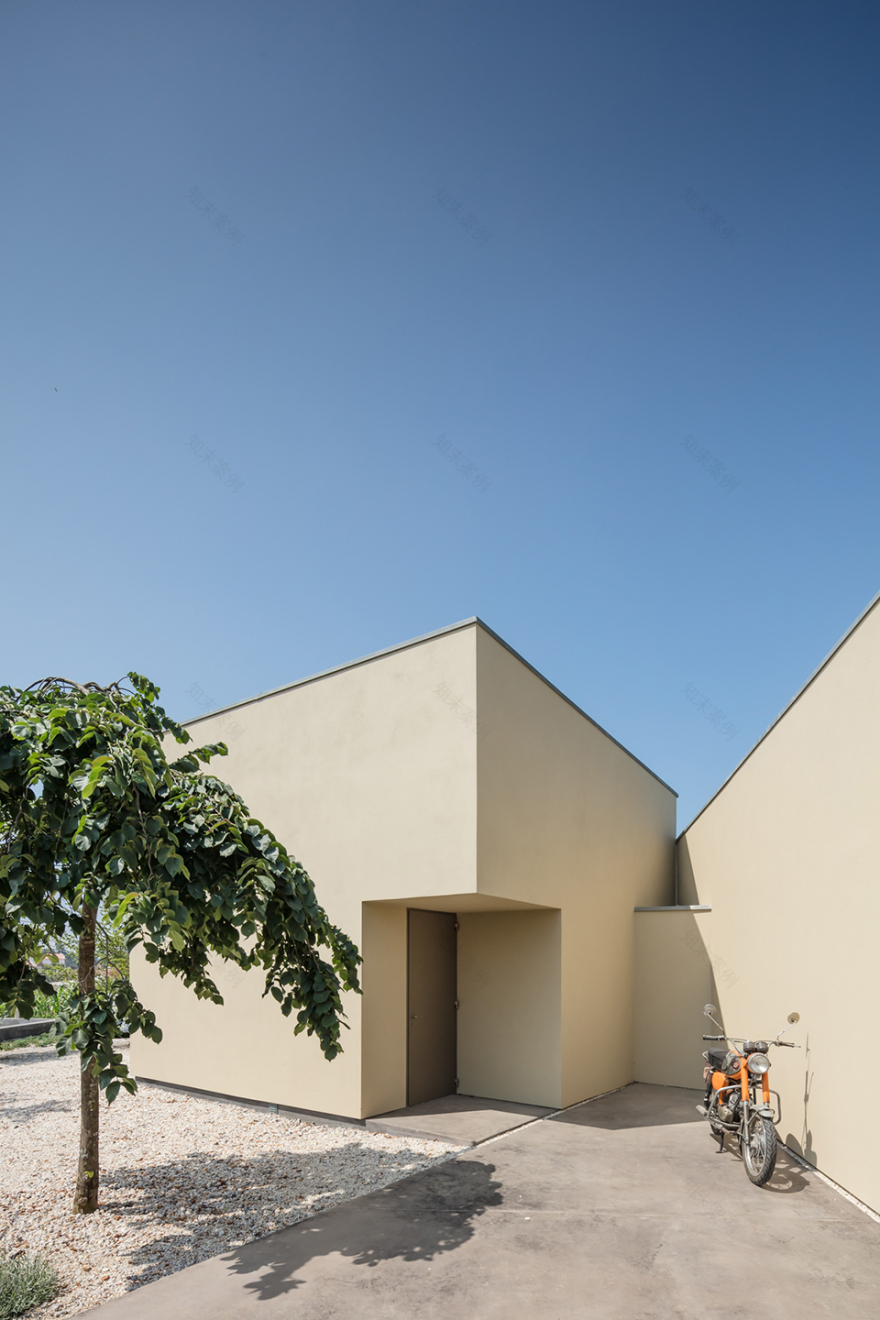 田野间的办公楼,葡萄牙 / Nelson Resende Arquitecto-95