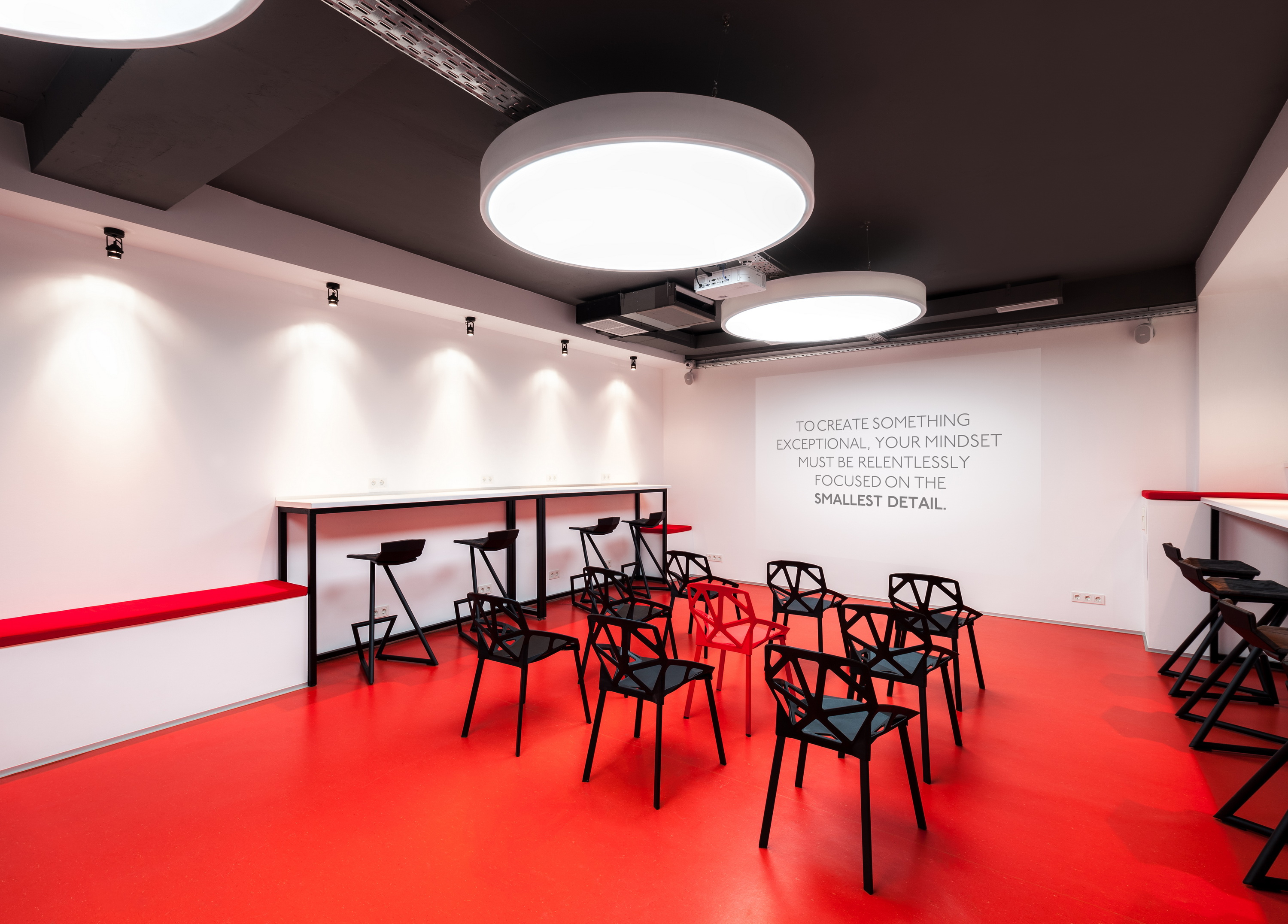 UNDERHUB 办公室-14