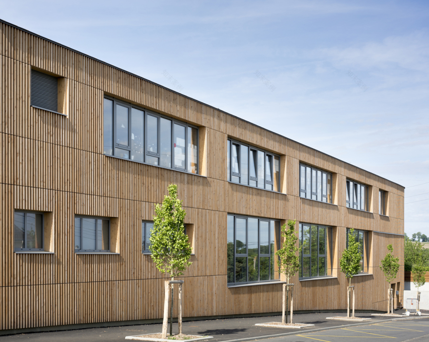 法国诺曼底小村庄的木结构学校建筑设计-30