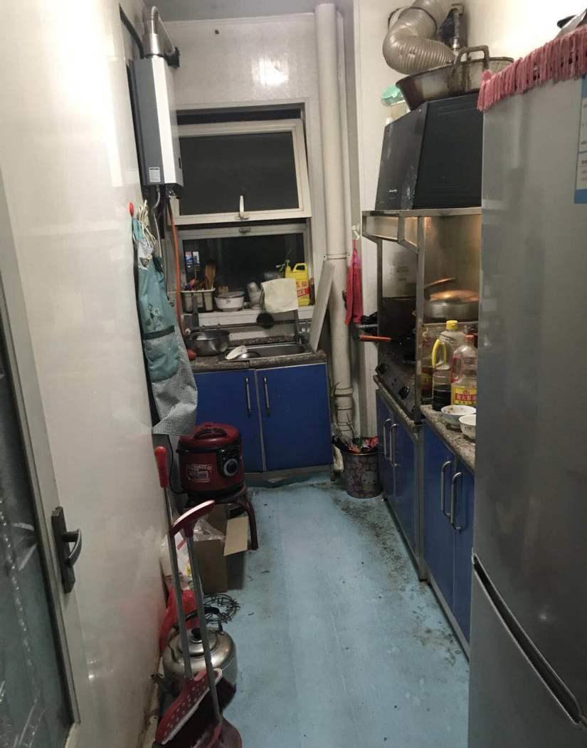 二手房翻新,明亮温暖的小户型改造-71