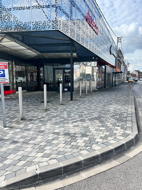 大型交换立面翻新丨法国巴黎丨Amira Raslan-9