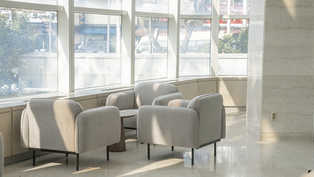 "极简主义的完美呈现 | 100 平米办公室设计"-15