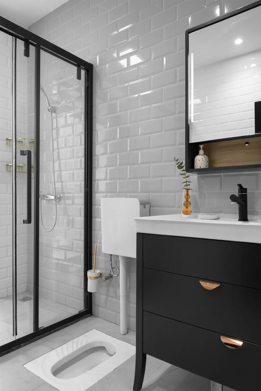 一套房改两套，全屋十几种颜色还想让客厅"裸奔"  | 南也设计-33