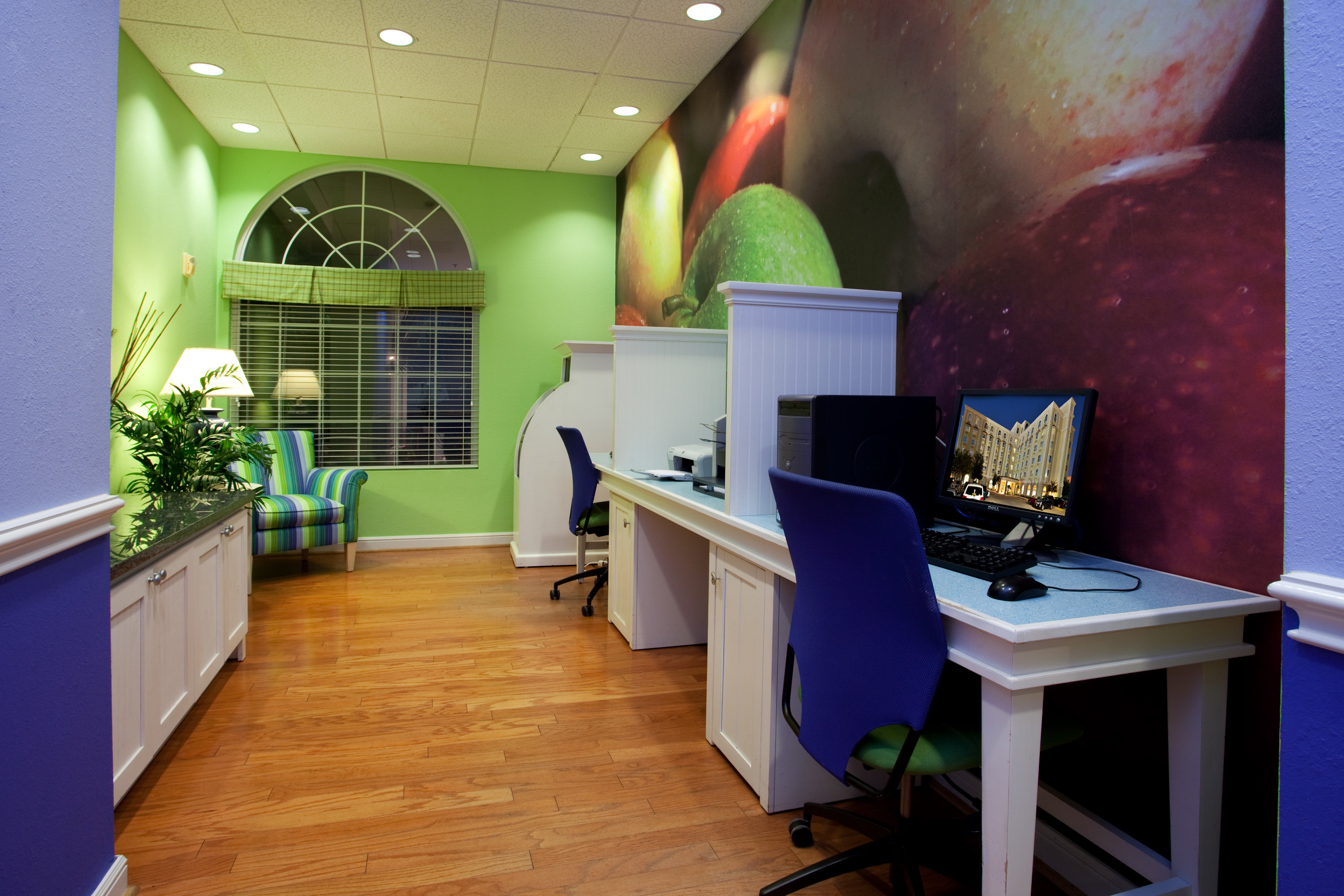 HOTEL INDIGO AT THE GALLERIA-51