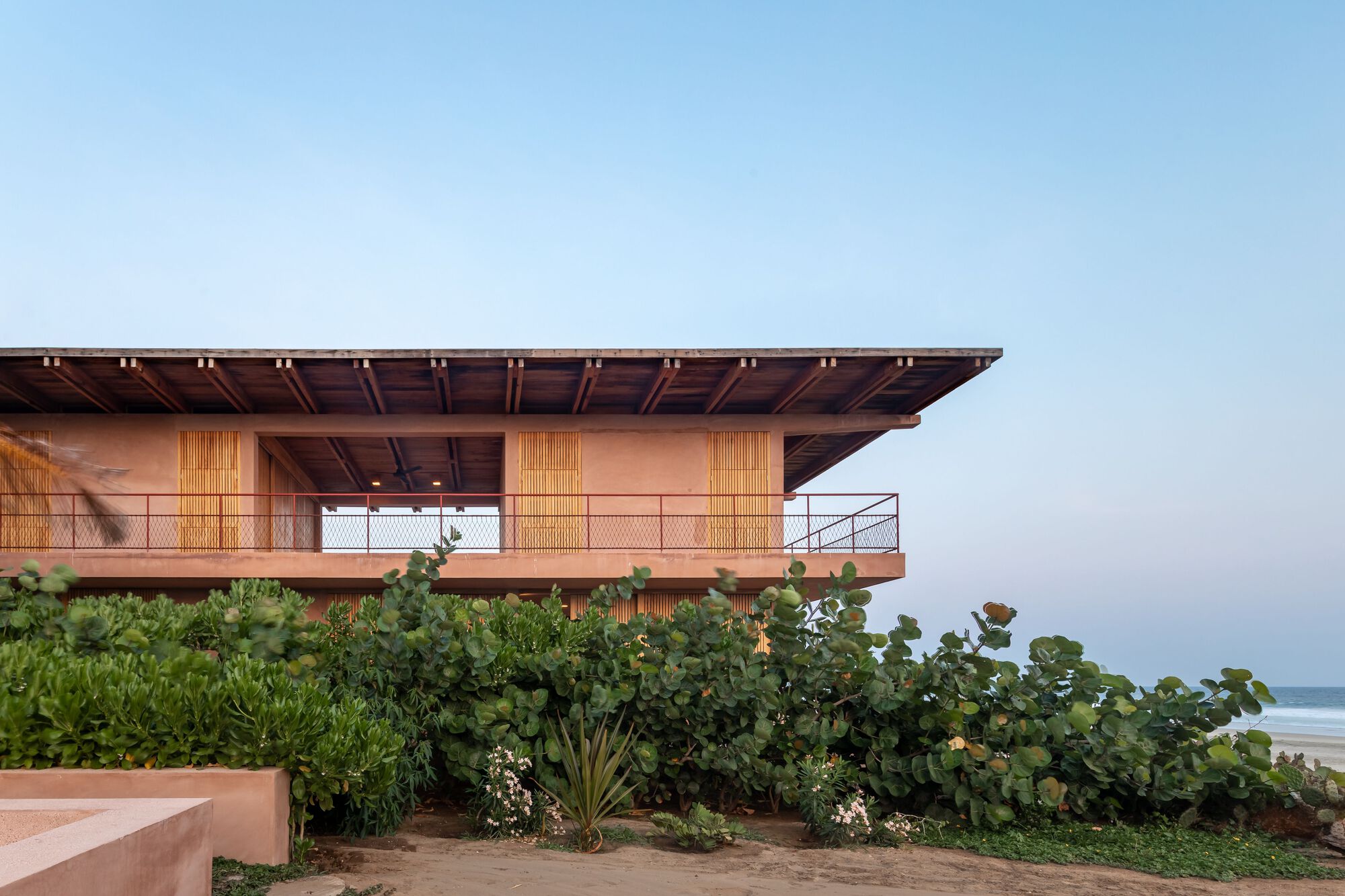 Punto Plataforma Residential Complex / FRB Arquitectos Asociados-17