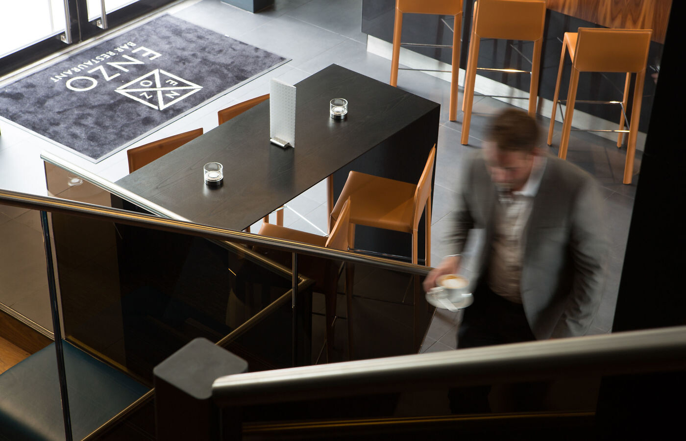 英国爱丁堡 Enzo Bar Restaurant 现代简约风格餐厅设计-7