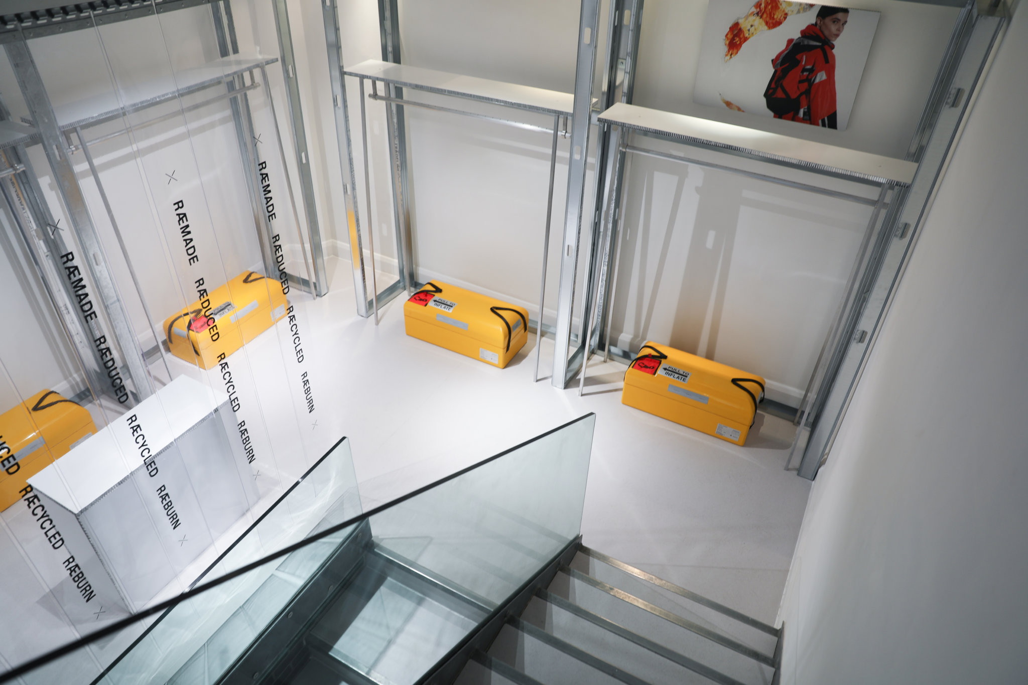 伦敦 RÆBURN 环保可回收商店环境设计-12