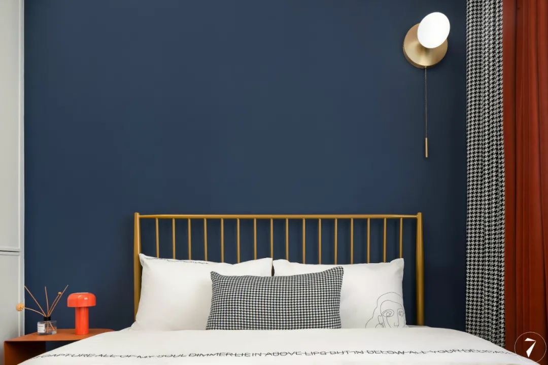 四川自贡 89㎡红蓝撞色家,定制父母宜居空间-45