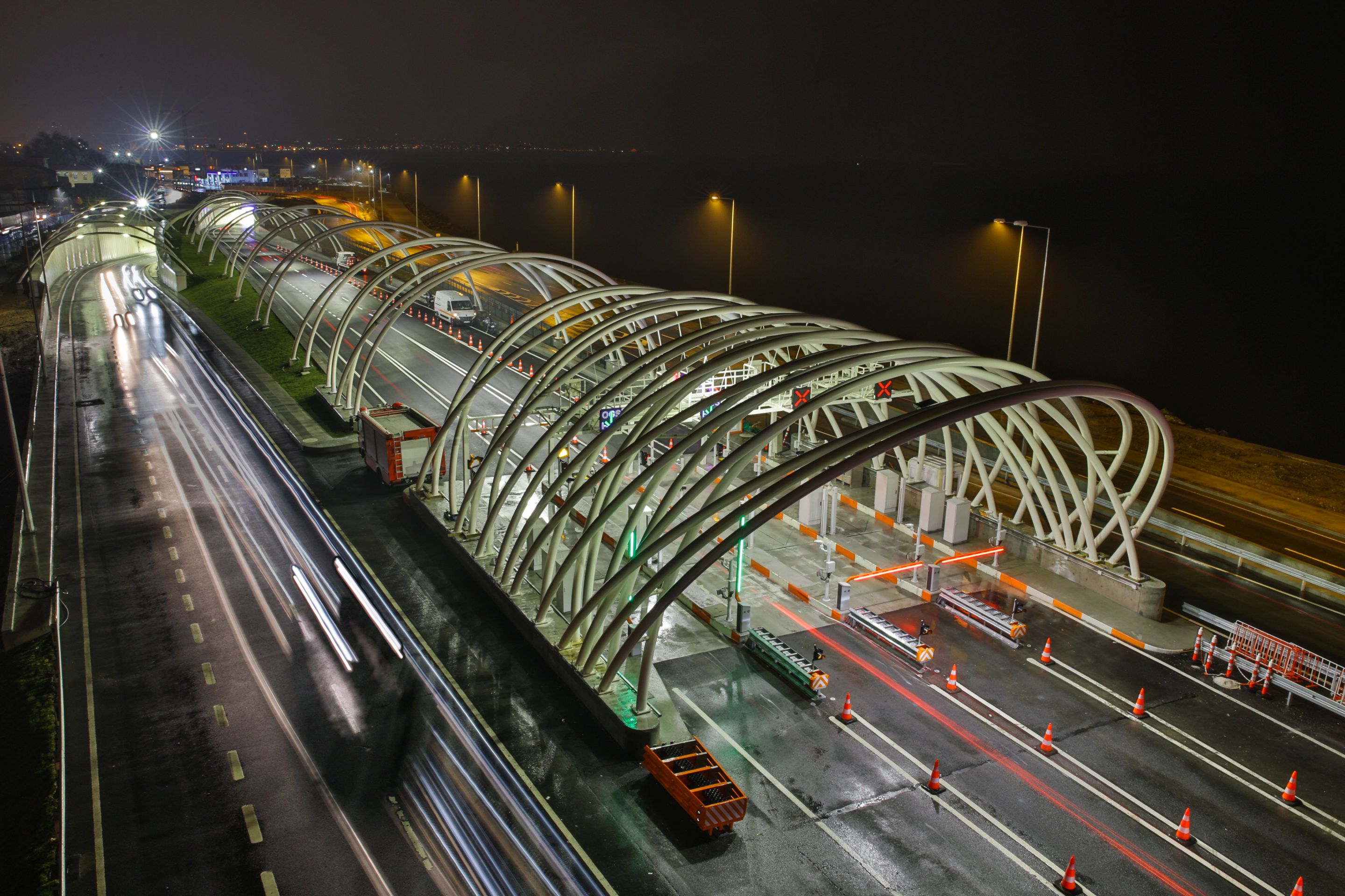 eurasia tunnel igate toll plaza structure and architectural lighting-20